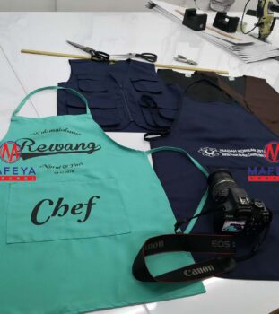 apron custom made