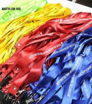 custom made lanyard